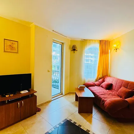 Victoria Two Bedroom Sunny