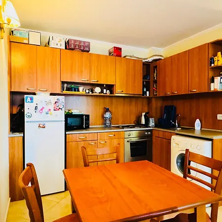 Victoria Two Bedroom Sunny Апартамент