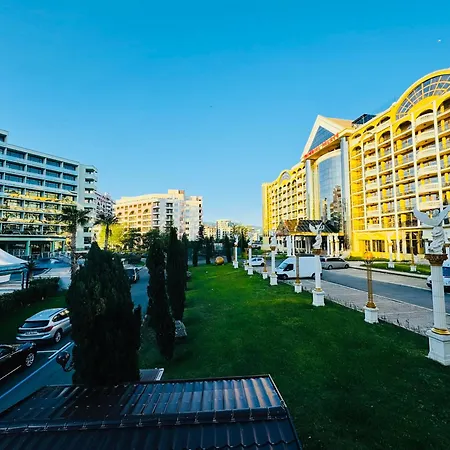 Victoria Two Bedroom Sunny Apartament Słoneczny Brzeg