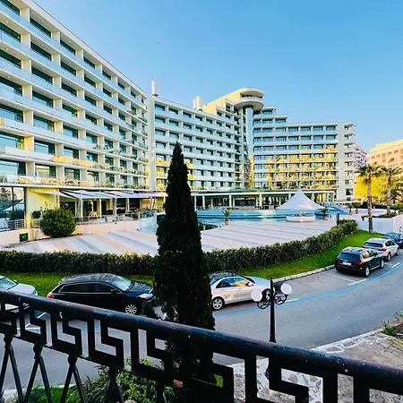 Victoria Two Bedroom Sunny Солнечный берег