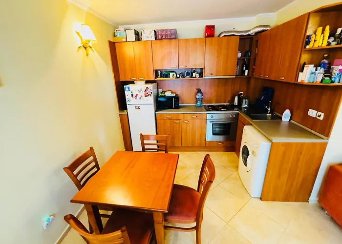 Victoria Two Bedroom Sunny Appartement